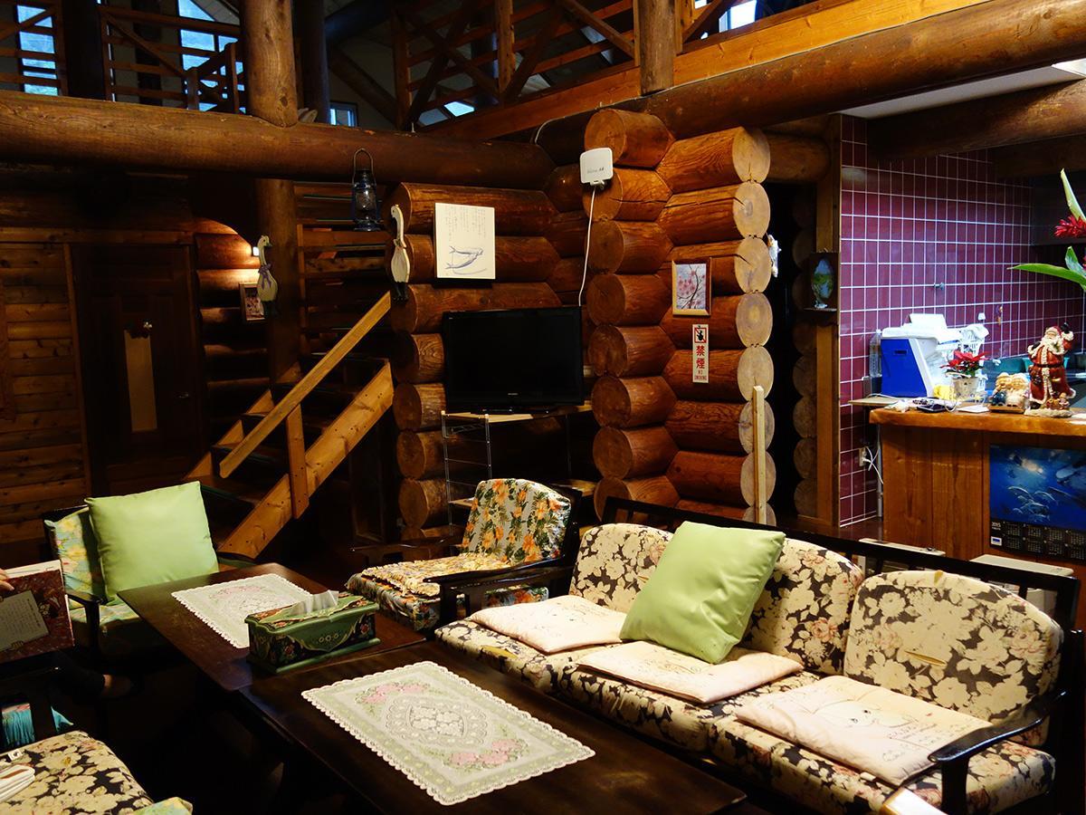 Log Pension Izumigamori Мотобу Экстерьер фото